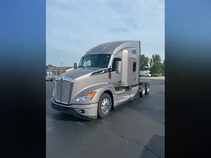 2025 Kenworth T680