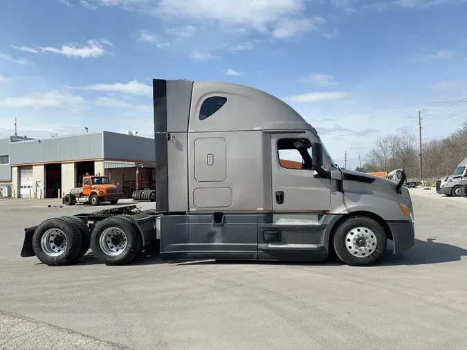 2021 Freightliner Cascadia