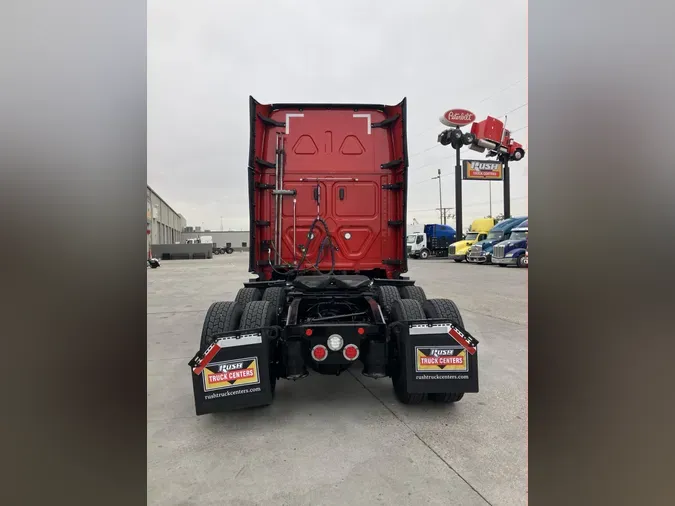 2021 Freightliner Cascadia