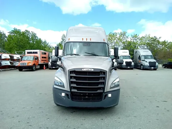 2022 Freightliner Cascadia