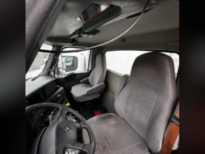 2020 NAVISTAR INTERNATIONAL LT625 DAYCAB T/A