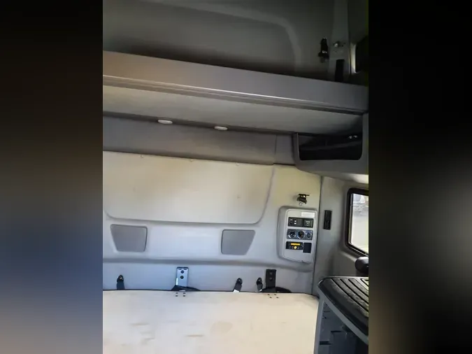 2020 NAVISTAR INTERNATIONAL LT625 SLPR CAB