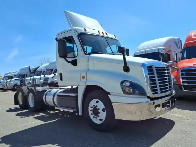 2017 FREIGHTLINER/MERCEDES CASCADIA 1259f74d3abd6e169ce6cfe4ddc1f82058e