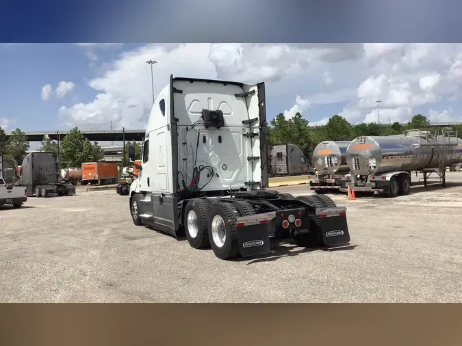 2021 Freightliner Cascadia