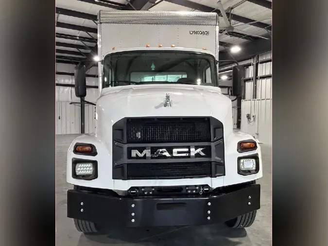 2023 MACK MD MD6