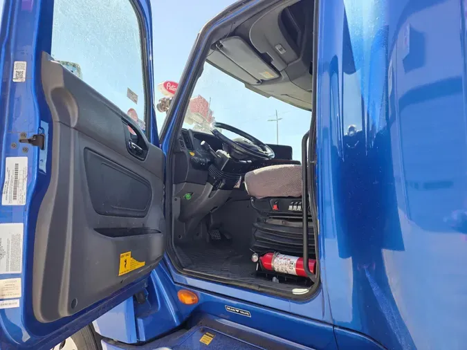 2022 International LT6259f78e92304276d387e18af6de706c1b3