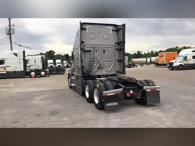 2024 Freightliner Cascadia