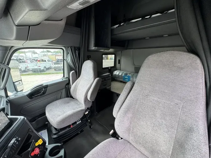 2020 International LT625
