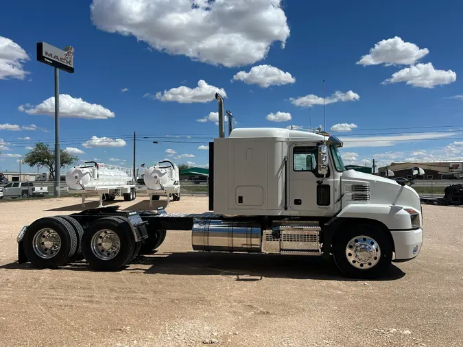 2025 MACK AN64T48