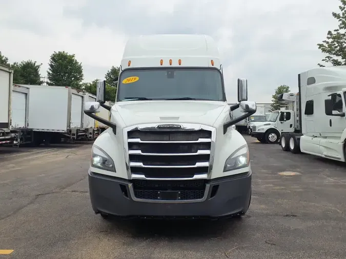 2019 FREIGHTLINER NEW CASCADIA PX12664