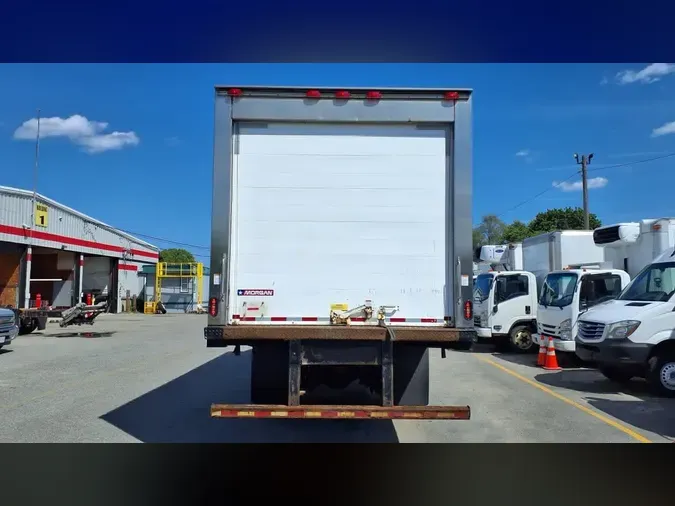 2017 FREIGHTLINER/MERCEDES M2 106