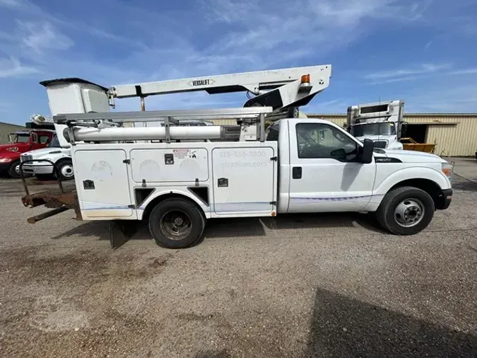 2011 VERSALIFT TEL29NE