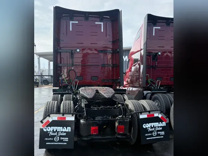 2027 VOLVO TRUCK VNL64TV04