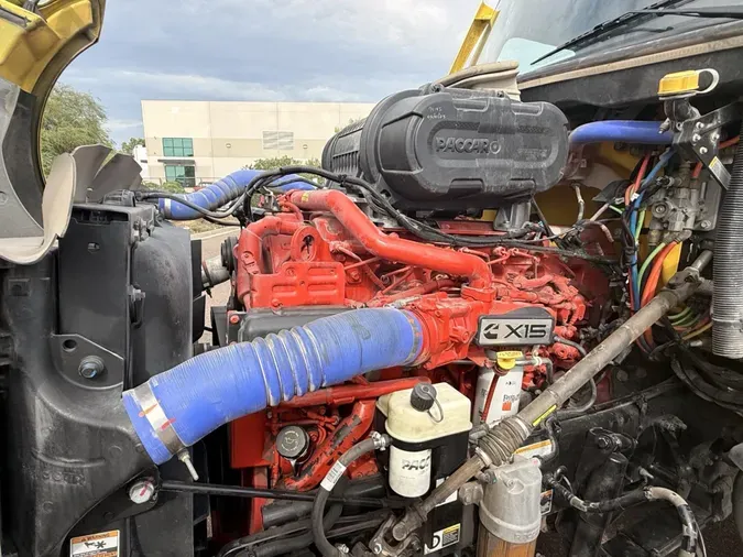 2023 Peterbilt 579