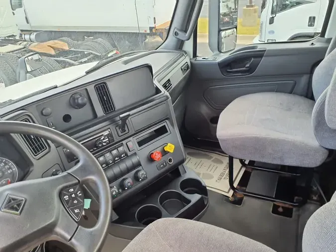 2019 NAVISTAR INTERNATIONAL LT625 DAYCAB T/A