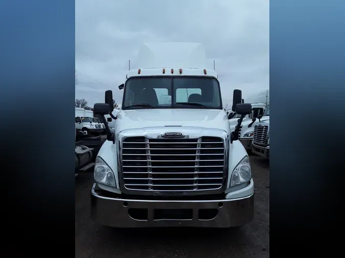 2016 FREIGHTLINER/MERCEDES CASCADIA 125