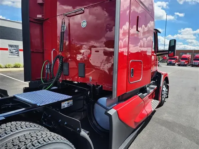 2023 KENWORTH T680