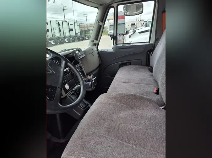 2017 NAVISTAR INTERNATIONAL 4300