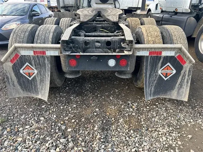 2021 INTERNATIONAL LT