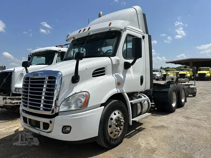 2020 FREIGHTLINER CASCADIA 1139f93e42216e127f5a4c97aaf1bad2829