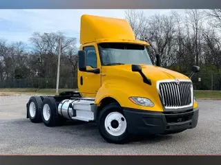 2019 INT LT625 6x4