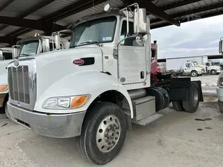 2017 PETERBILT 337