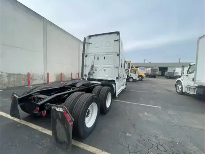 2019 FREIGHTLINER/MERCEDES CASCADIA 125