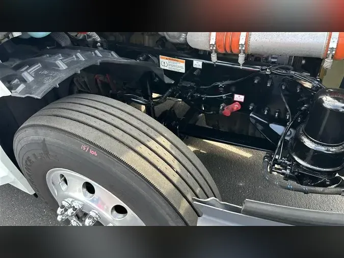2020 FREIGHTLINER CA126