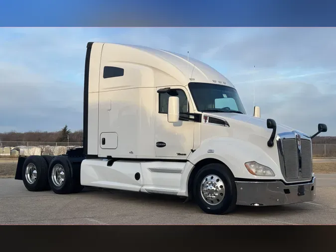 2021 KENWORTH T680