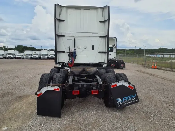 2020 NAVISTAR INTERNATIONAL LT625 SLPR CAB