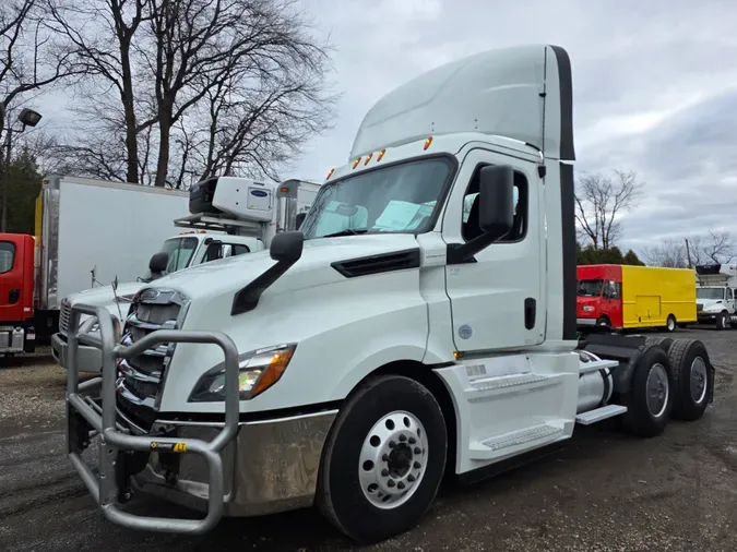 2019 FREIGHTLINER/MERCEDES NEW CASCADIA PX126649f98da3a45a73cbe4a858e2a0d8b68a8