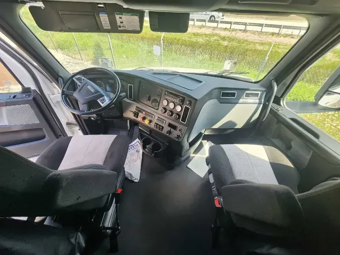 2023 FREIGHTLINER Cascadia 126
