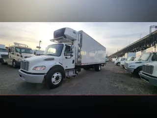 2016 FREIGHTLINER/MERCEDES M2 106