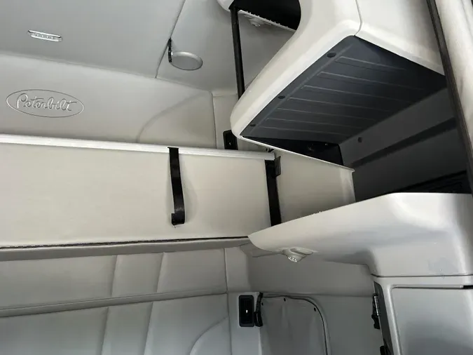 2021 Peterbilt 579