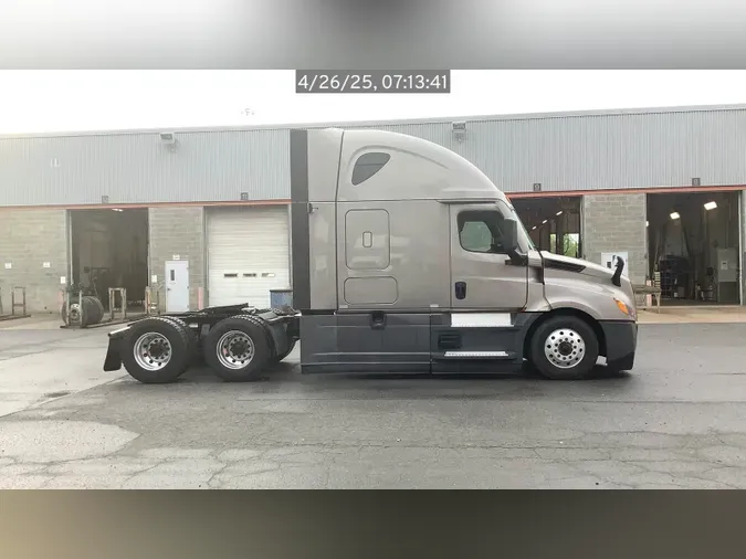 2021 Freightliner Cascadia