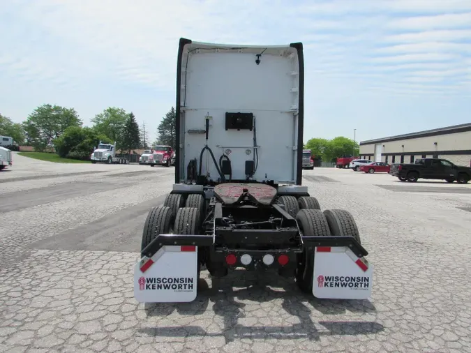 2022 Kenworth T680