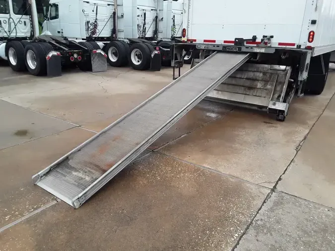 2016 NAVISTAR INTERNATIONAL 4300