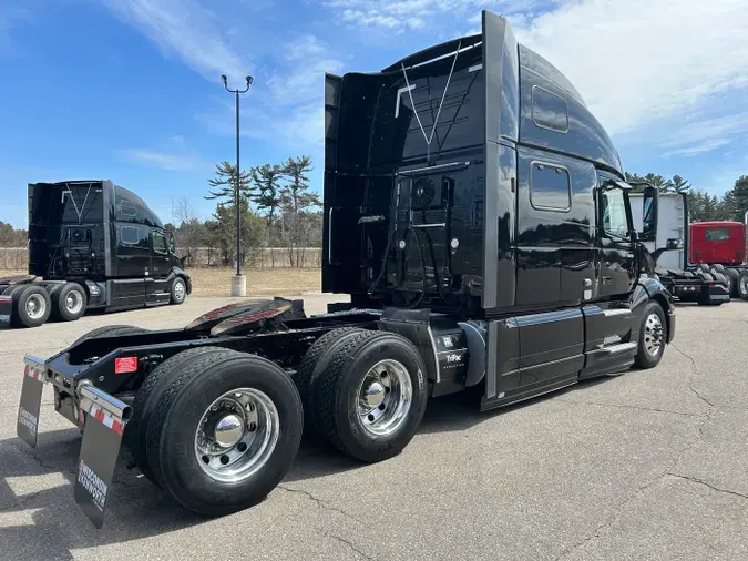 2021 Volvo VNL 860