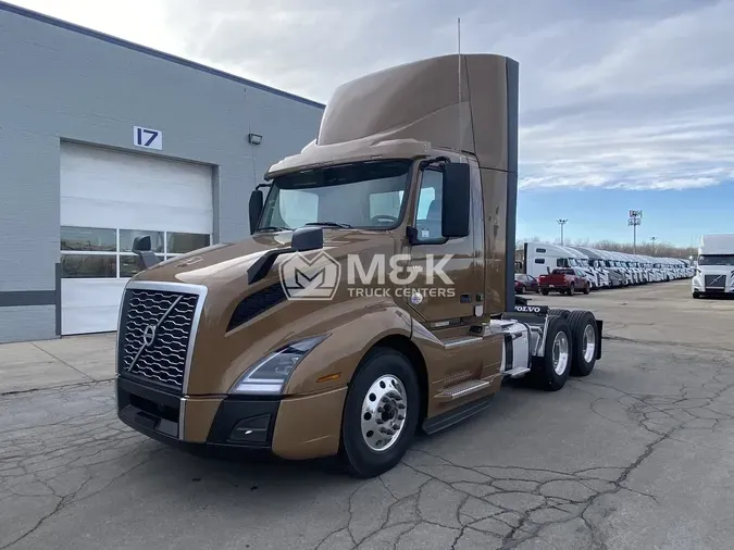 2024 VOLVO VNL64T300