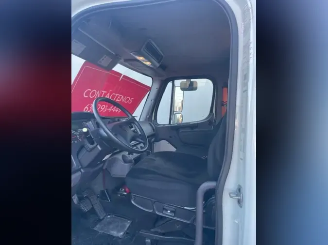 2019 FREIGHTLINER/MERCEDES M2 106