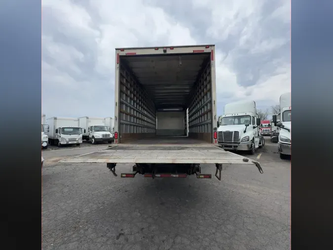 2018 FREIGHTLINER/MERCEDES M2 106