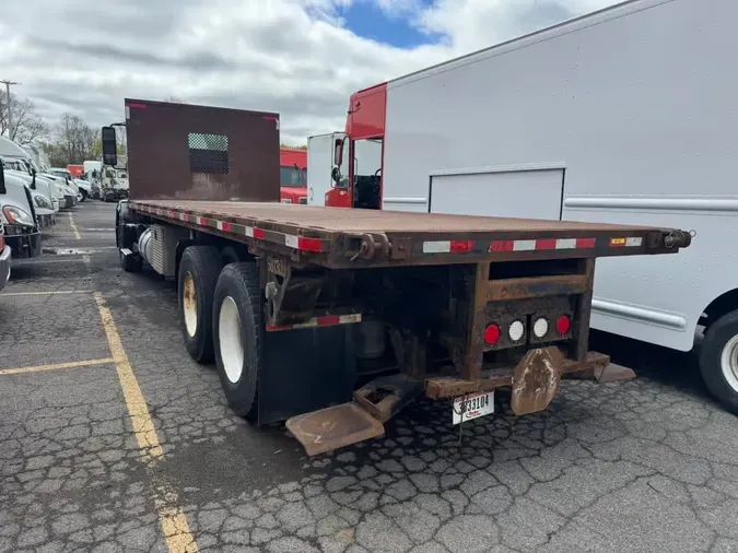 2018 VOLVO VNL64-300