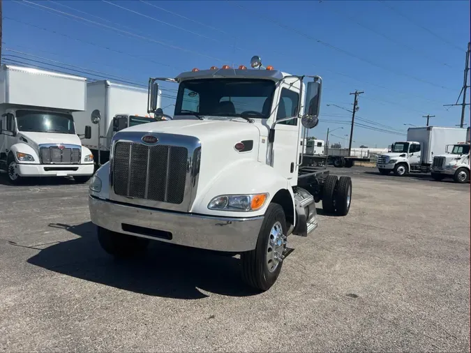 2020 Peterbilt 337