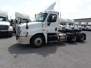 2019 FREIGHTLINER/MERCEDES CASCADIA 125
