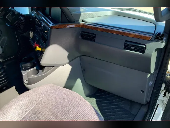 2021 INT LT625 6x4