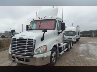 2020 FREIGHTLINER/MERCEDES CASCADIA 125