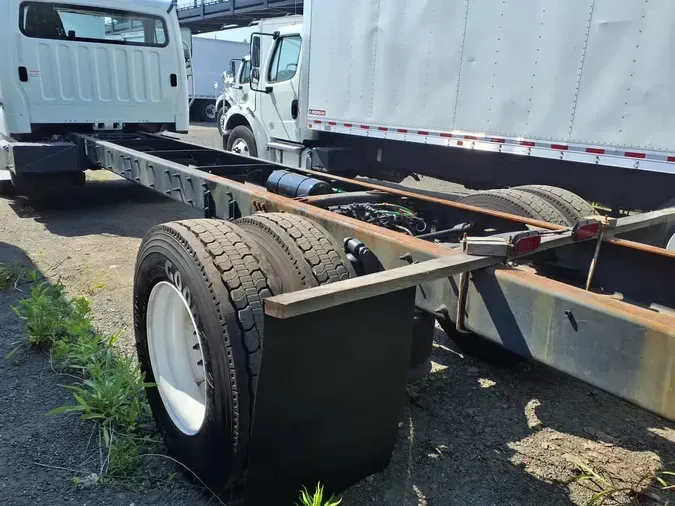 2019 FREIGHTLINER M2 106