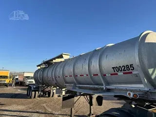 1995 FRUEHAUF 7200 GALLON