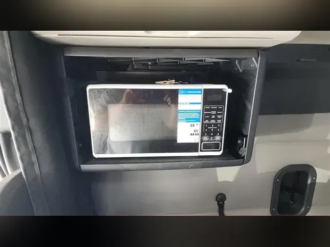 2020 FREIGHTLINER CASCADEVO1