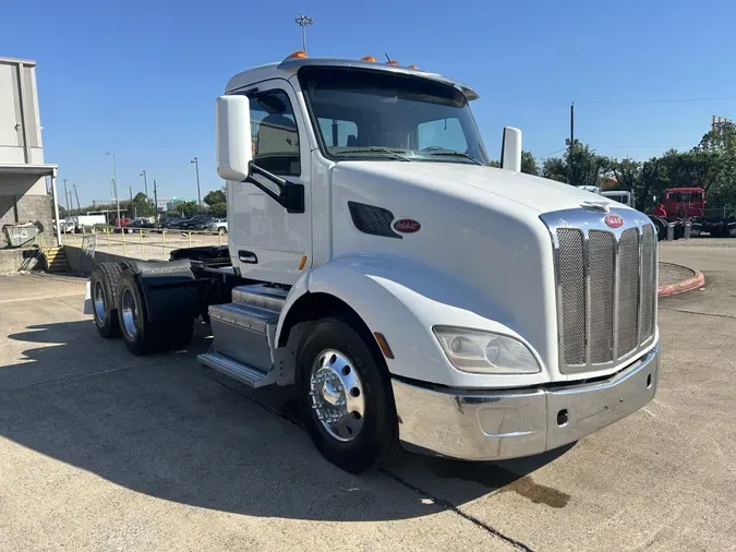 2017 Peterbilt 579